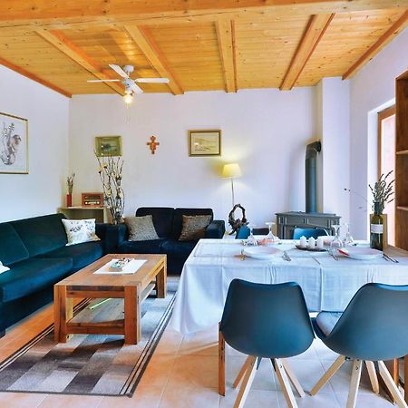 2 Bedroom Gorgeous Home In Trstenik Puscanski Esterno foto