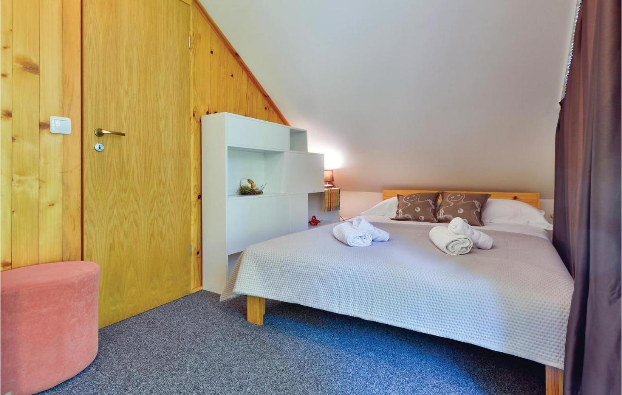 2 Bedroom Gorgeous Home In Trstenik Puscanski Esterno foto