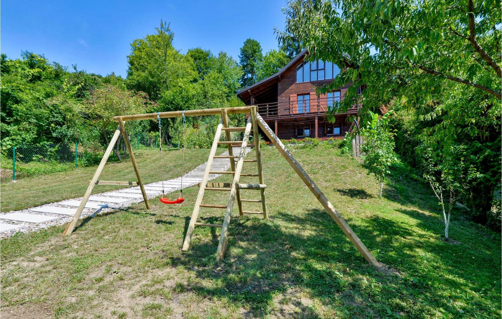2 Bedroom Gorgeous Home In Trstenik Puscanski Esterno foto
