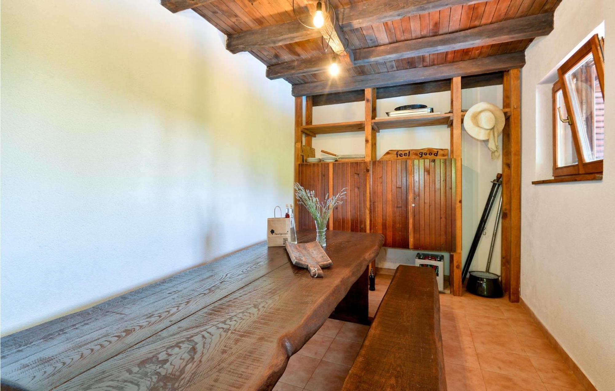 2 Bedroom Gorgeous Home In Trstenik Puscanski Esterno foto