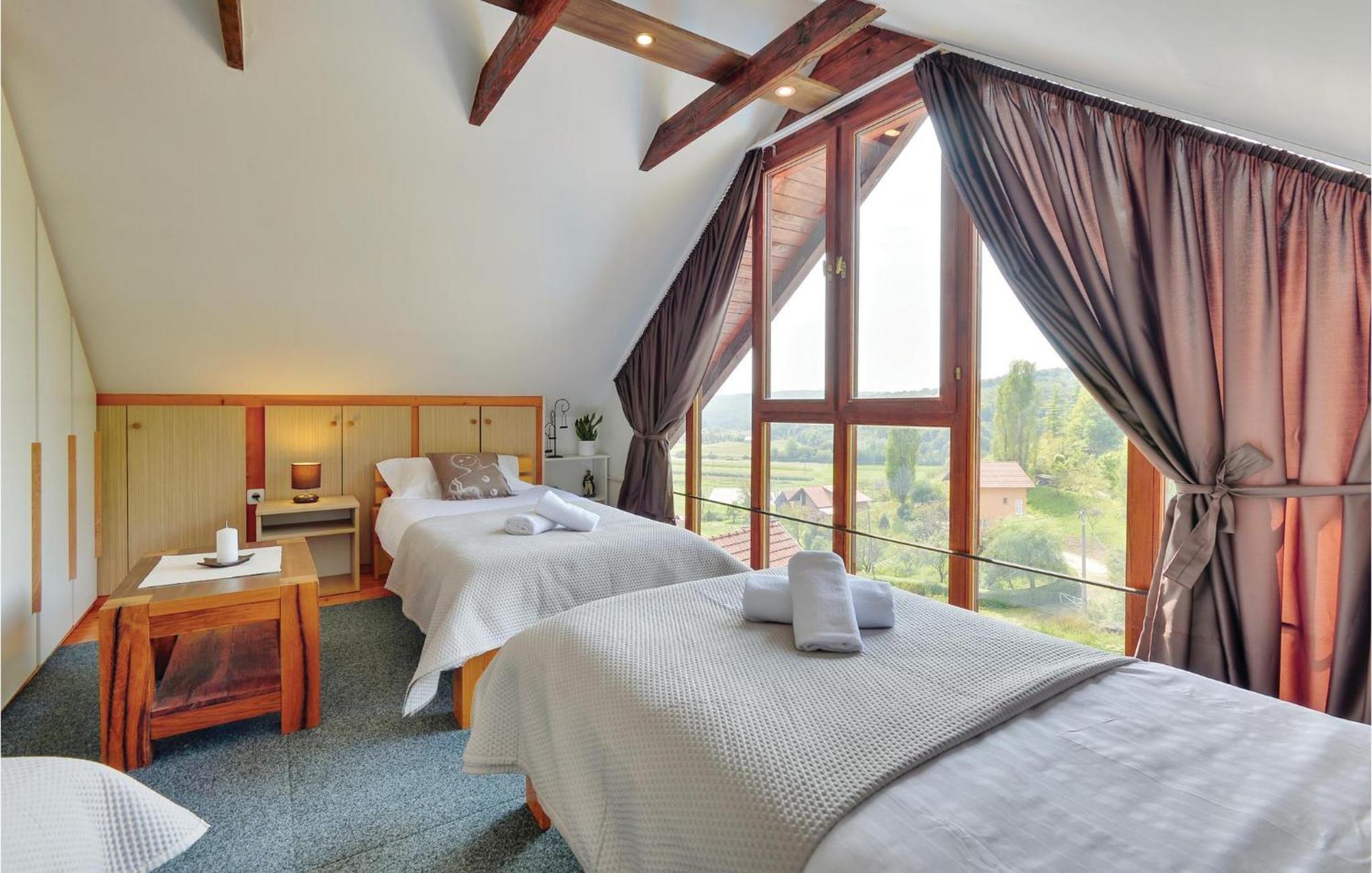 2 Bedroom Gorgeous Home In Trstenik Puscanski Esterno foto