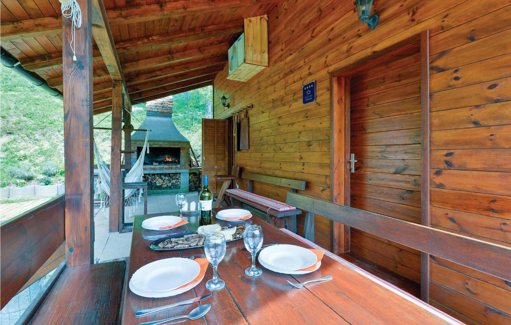 2 Bedroom Gorgeous Home In Trstenik Puscanski Esterno foto